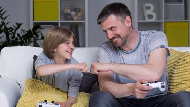 Supporting Each Other When Gaming